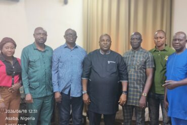 Hon. Charles Emetulu, (4th right) with members of Ndokwa Media Professionals Forum during their courtesy visit on Thursday